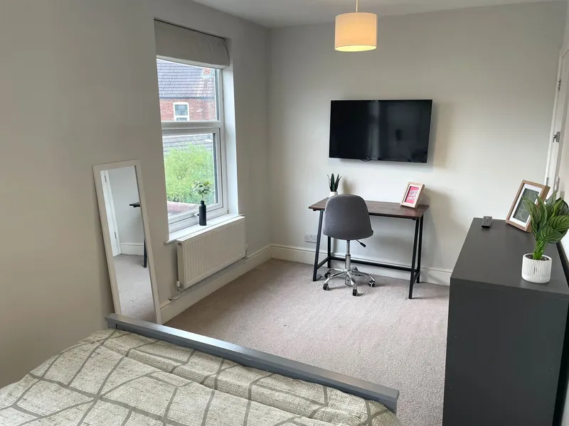 West End // 3 Bedroom House // 2026-27 - Image 11